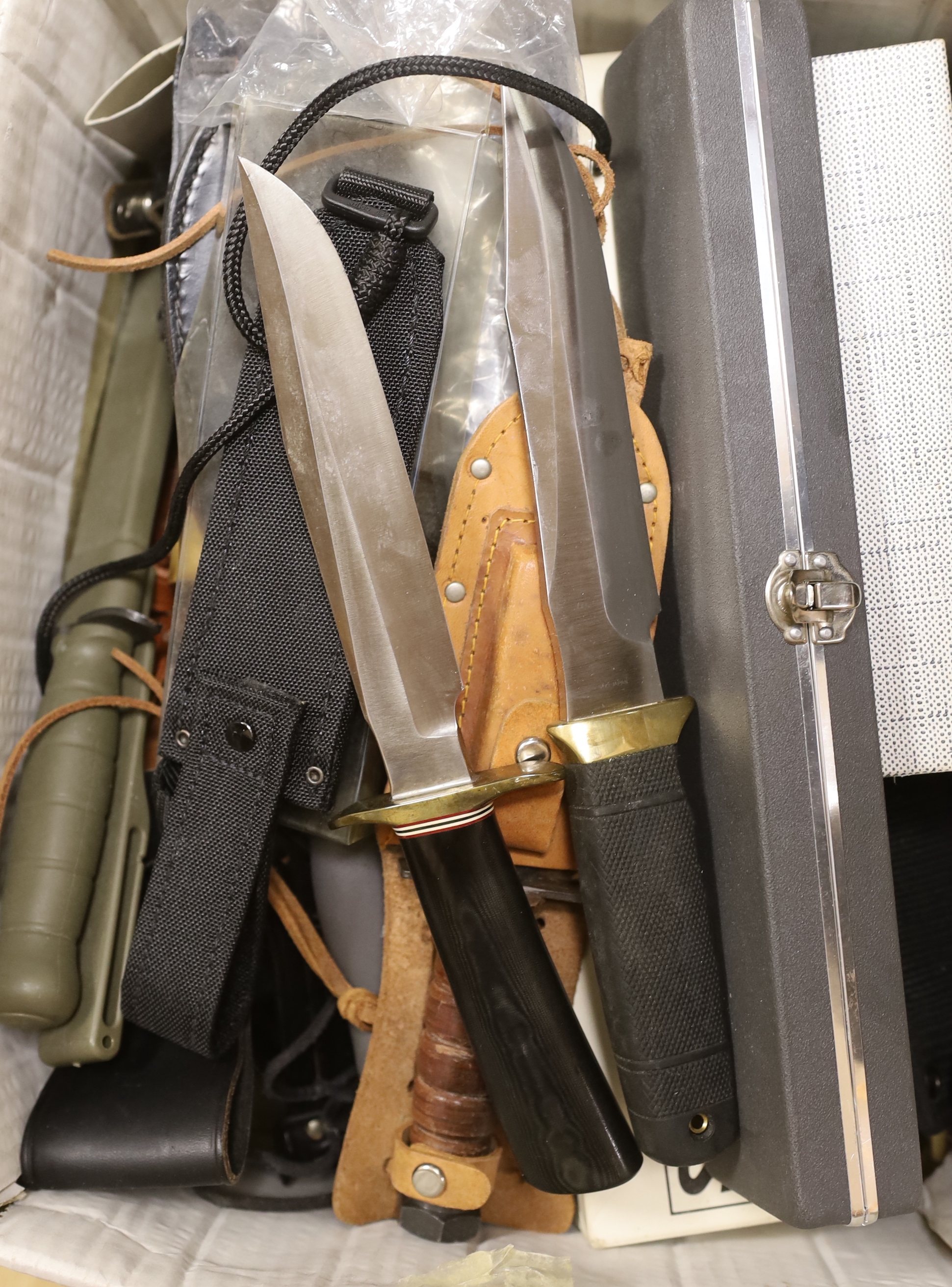 A group of assorted knives and daggers